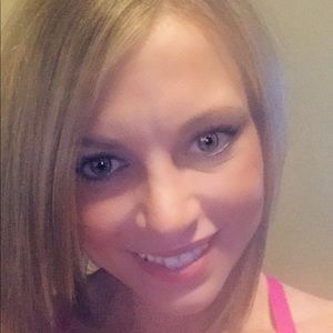 Meet your Posher, Ashlee